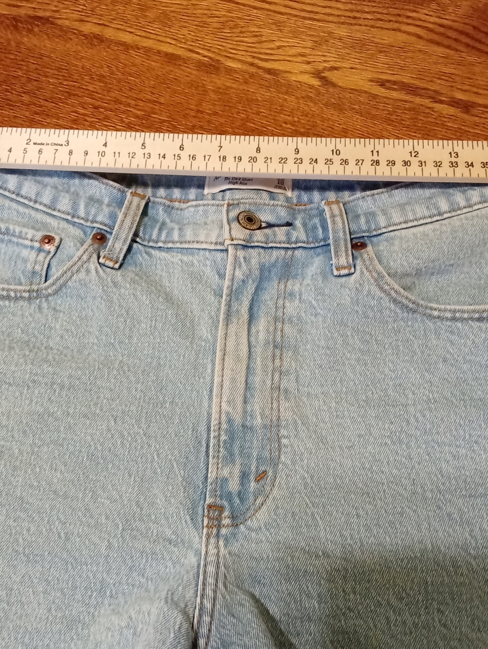 Abercrombie & Fitch Denim Shorts Light Wash 30/10 - Picture 5 of 7